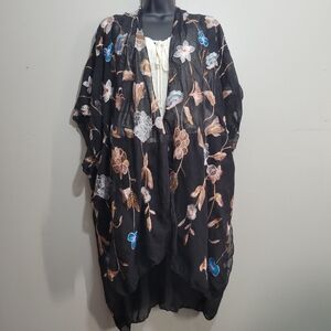 Adrienne Vittadini Floral Embroidered Kimono